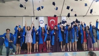 DPÜ Pazarlar Meslek Yüksekokulunda mezuniyet coşkusu