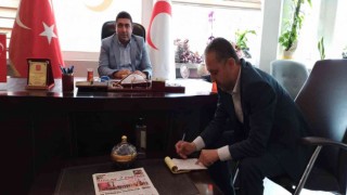 Dr. Yılmaz, kurbanını Kızılaya bağışladı