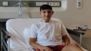 Dünyada robotik yöntemle ilk defa bir çocukta sol akciğer damar ameliyatı Türkiyede yapıldı