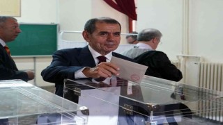 Dursun Özbek oyunu kullandı