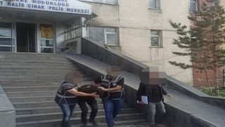 Duvarı delip 900 bin liralık altın çalan hırsız tutuklandı
