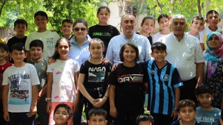 Düziçi Kaymakamı ve eşi piknik alanında öğrencilerle buluştu