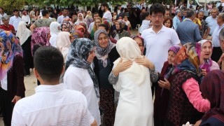 Düziçi'nde Hacı adayları, Atatürk ve Demokrasi Meydanı’ndan uğurlandı