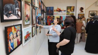 Ebru sergisi açıldı