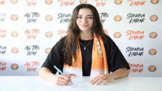 Eczacıbaşı Dynavit, Saliha Şahinle sözleşme yeniledi