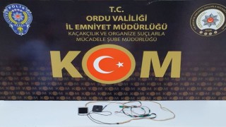 Ehliyet sınavında kopya düzeneği kuranlar yakalandı