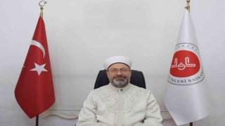 Erbaş: “Müfredatı, insan yetiştirme idealiyle belirlemeliyiz”