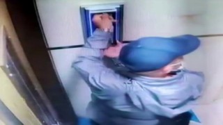 Esenyurtta hırsız bu kez kapının zilini çaldı