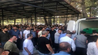 Eşi tarafından katledilen 2 aylık hamile kadına toprağa verildi