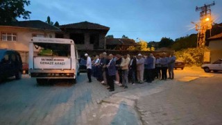 Eşi tarafından öldürülen kadın ve 3 yaşındaki çocuğu yan yana defnedildi