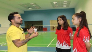 Eskişehirli ikizler, Türk badminton tarihine şimdiden isimlerini yazdılar