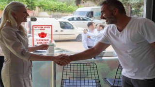Esnafı ziyaret ederek müjdeli haberi verdi