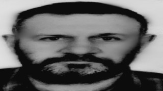 Evinin balkonunda kafasından vurulmuş halde bulundu