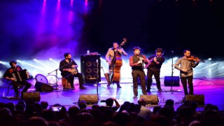 Festivalde Balkan ezgileri mest etti
