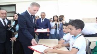 Gaziantepte 648 bin Türk ve Suriyeli öğrenci karne aldı