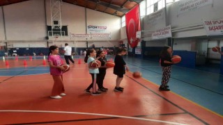 Gedizde yaz spor okulları başladı