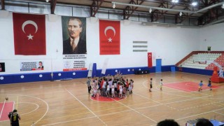 Gölcük Belediyespor namağlup yoluna devam ediyor