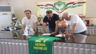 Hacı Baba Pastaneleri, Amed Sportif Faaliyetlere göğüs sponsoru oldu