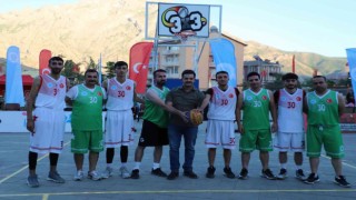 Hakkaride 3x3 ‘Sokak Basketbol Şampiyonası başladı