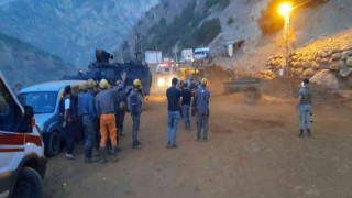 Hakkaride göçükte mahsur kalan madenci kurtarıldı