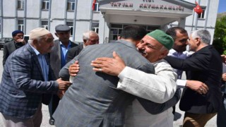 Hasret sona erdi, ilk hacı kafilesi dualar ile uğurlandı