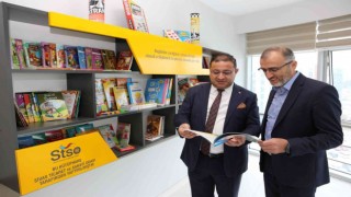 Hastanede yatan minikler için kütüphane yapıldı