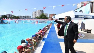 Havuzlar çocuklarla şenlendi