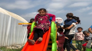 Hayırsever Okurdan çadırlara oyuncak