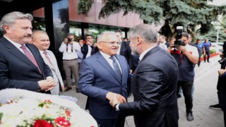 Hazine ve Maliye Bakanı Nebatiden Başkan Büyükkılıça ziyaret