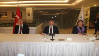 Hazine ve Maliye Bakanı Nebatiden Gaziantep Büyükşehir Belediyesini ziyaret