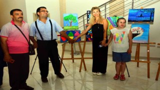 Hem eserlerini sergilediler hem de eğlendiler