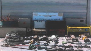 Hırsızlık şebekesine jandarmadan büyük darbe: 13 kişi tutuklandı