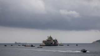 Hong Kongun simgelerinden yüzen restoran Güney Çin Denizinde battı