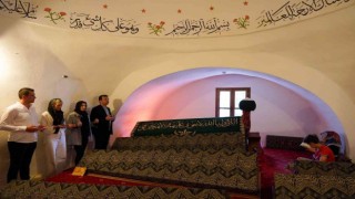 İBB Başkanı Ekrem İmamoğlundan Şeyh Edebali ve Ertuğrul Gazi türbelerine ziyaret