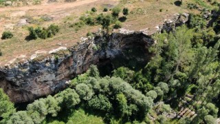 İçi su dolu gizemli mağara keşfedilmeyi bekliyor