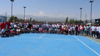 Iğdırda 2. Kayısı Cup Spor Şenlikleri tenis müsabakaları başladı