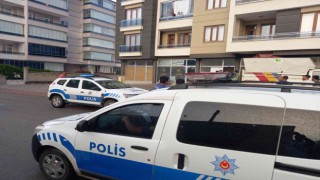 İş yeri sahibini vurmak için saldıran kardeşler misafiri vurdu