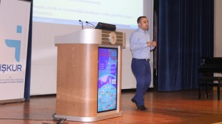 İŞKUR, Korkut Ata Üniversitesi’nde işverenlere gençlerle buluşturdu