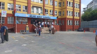 İstanbulda 9 mahalle, muhtarını seçmek için sandık başına gitti