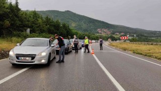 İzinsiz yürüyüş için gelenlerin geçişine müsaade edilmiyor