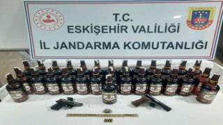 Jandarma ekiplerinin denetimlerinde 4 kişi gözaltına alındı