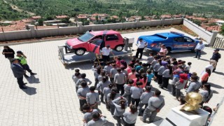 Jandarmadan ortaokul ve ilkokul öğrencilerine trafik eğitimi