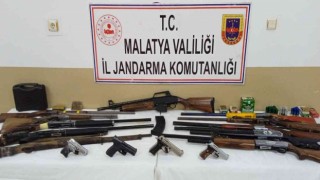 Jandarmadan silah operasyonu
