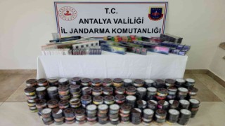 Jandarmadan tütün ve sigara baskını