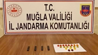 Jelibon ile uyuşturucu servisi jandarmaya takıldı
