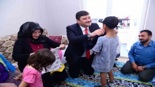 Kahramankazan Belediyesinden bayram öncesinde anlamlı kampanya: “Bir Çocuk da Sen Giydir”