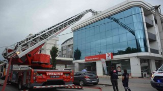 Kan bağış merkezinin arşiv katında yangın çıktı