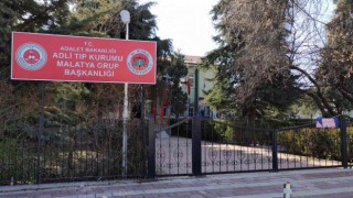 Kanepeden düşüp öldü