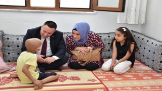 Kanser hastası çocuğun tedavi öncesi isteği duygulandırdı