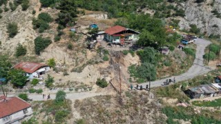 Karabükte toprak kayması nedeniyle 5 ev tedbir amaçlı boşaltıldı